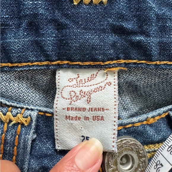 True Religion Y2K Low Rise Straight Leg Blue Jeans with Gold Stitching - Picture 5 of 8